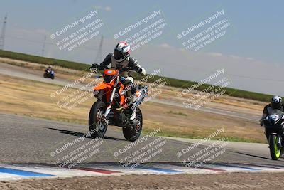 media/Sep-04-2023-Lets Ride (Mon) [[34443f911e]]/B Group/1220pm (Wheelie Bump)/